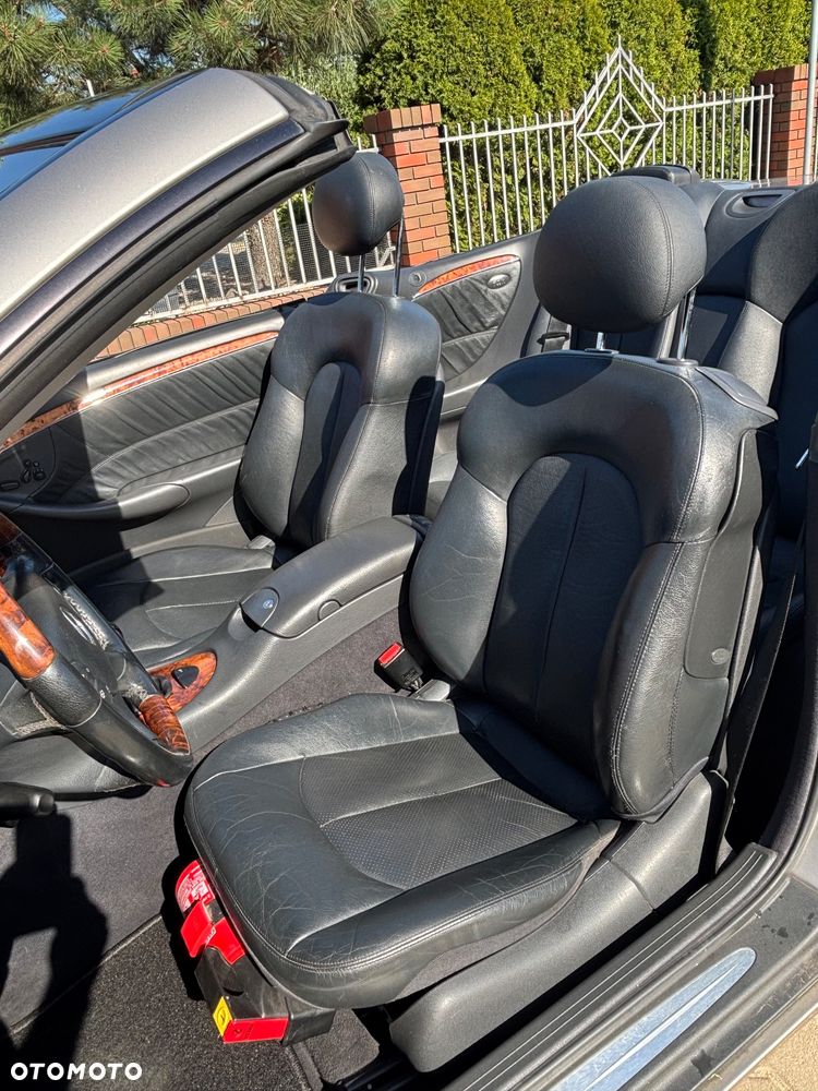 Mercedes-Benz CLK - 6