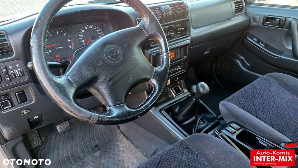 Opel Frontera - 25