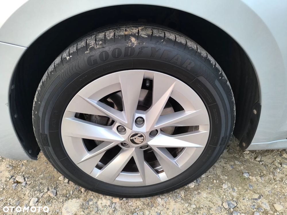 Skoda Octavia 1.5 TSI ACT Ambition - 10