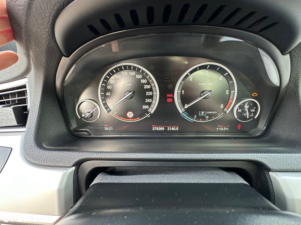 BMW 5GT 535d xDrive - 16