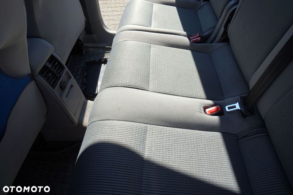 KANAPA TYLNA CADDY III PH1  VOLKSWAGEN 2003-2010 - 5