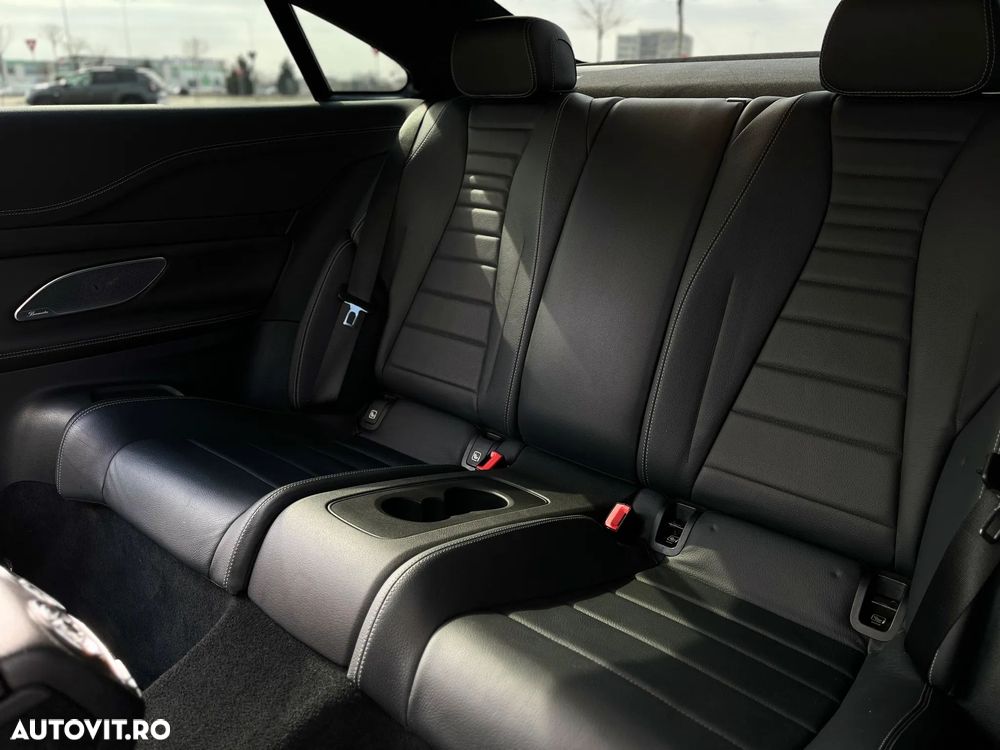 Mercedes-Benz E 450 4MATIC MHEV - 17