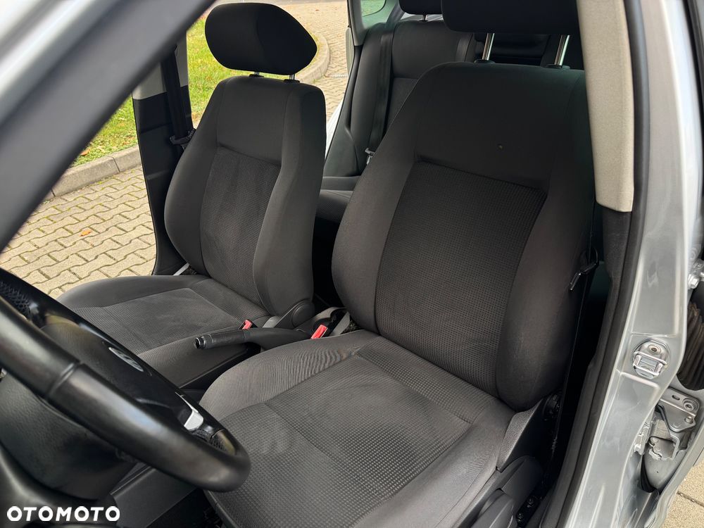 Volkswagen Polo - 26
