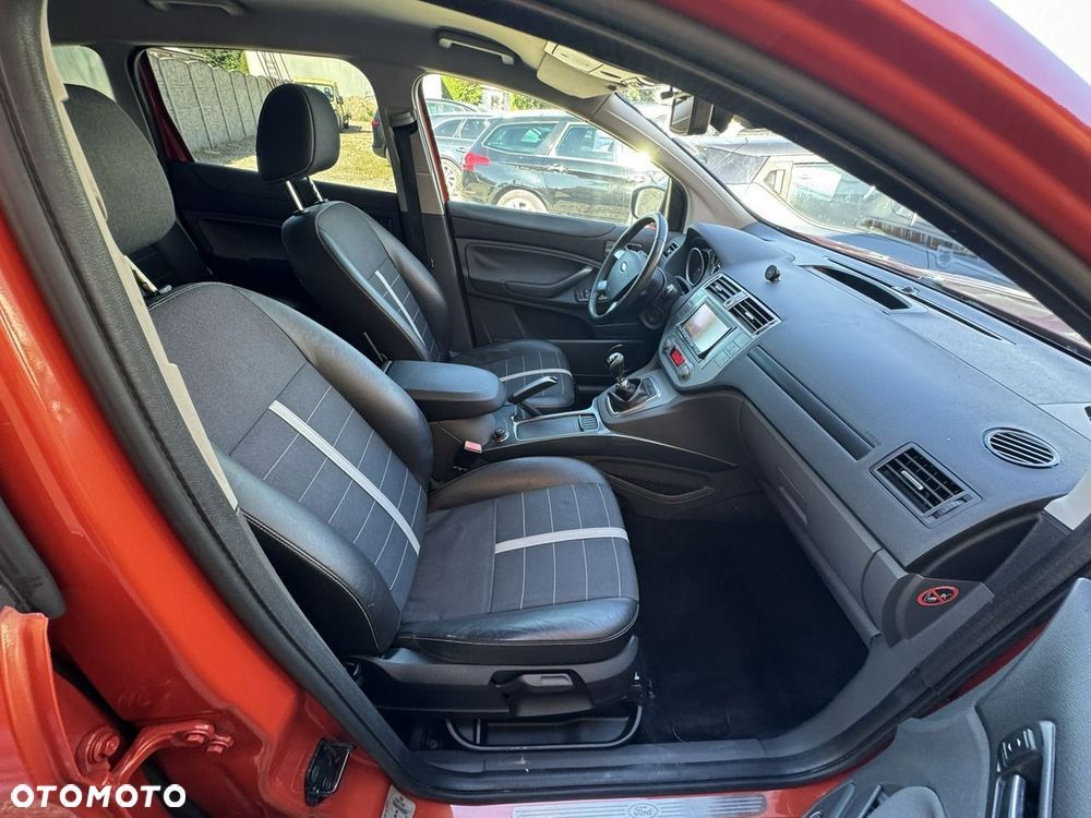 Ford Kuga - 21