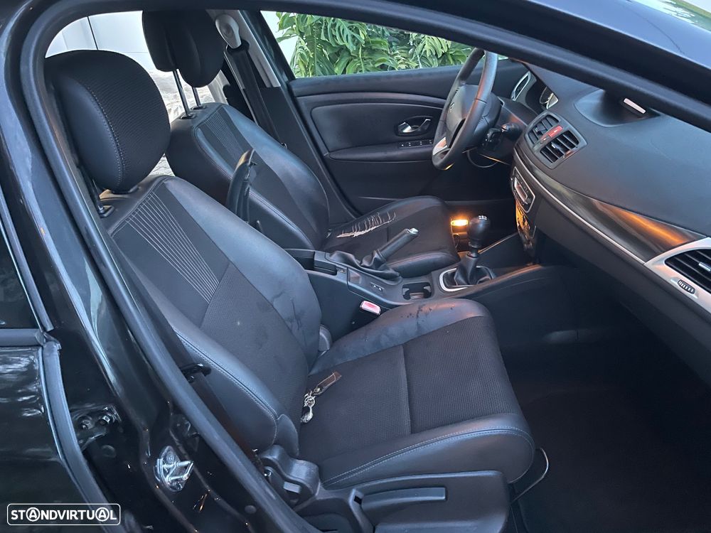 Renault Mégane Sport Tourer 1.5 dCi Dynamique - 25