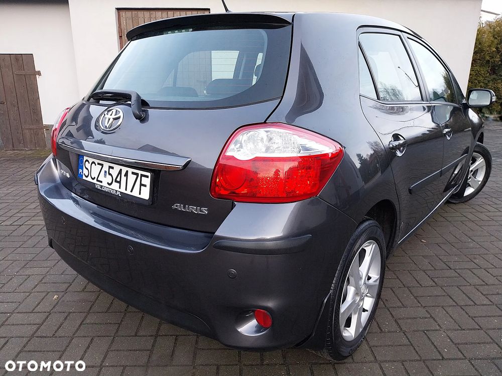 Toyota Auris 1.6 Executive - 28