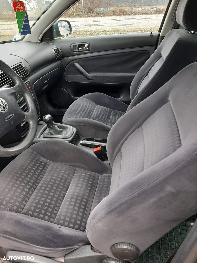 Volkswagen Passat 1.9TDI Basis - 4