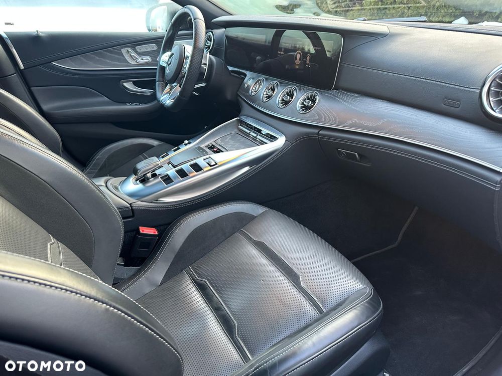 Mercedes-Benz AMG GT 43 4-Matic+ - 14