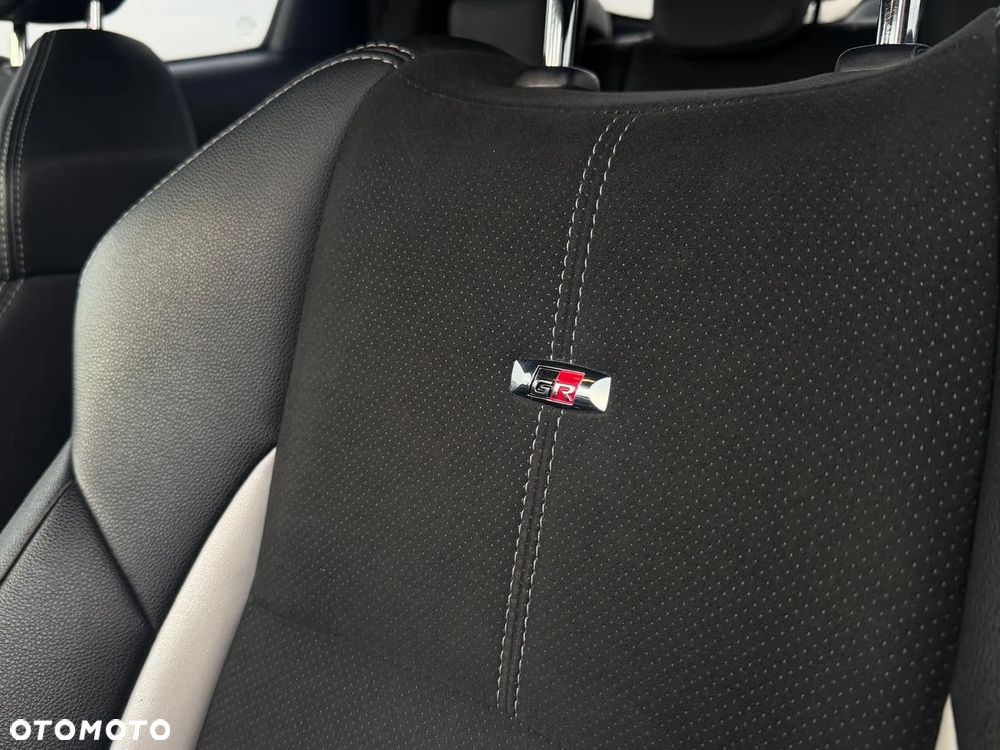 Toyota Yaris 1.5 VVT-i GR Sport - 22