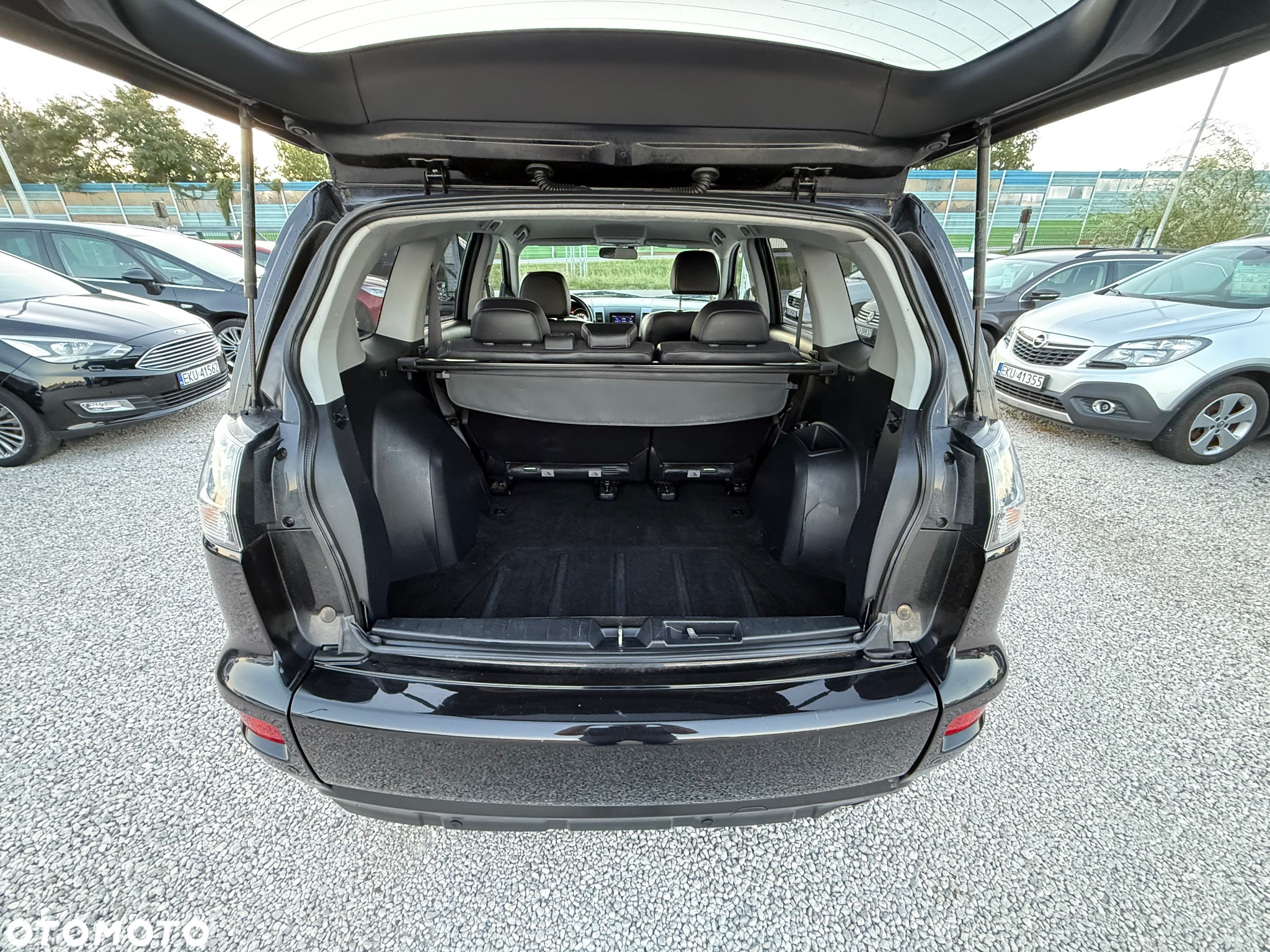 Mitsubishi Outlander 2.0 2WD CVT Invite - 29