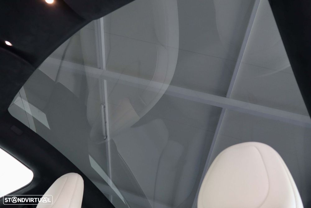 Tesla Model S Long Range AWD - 47