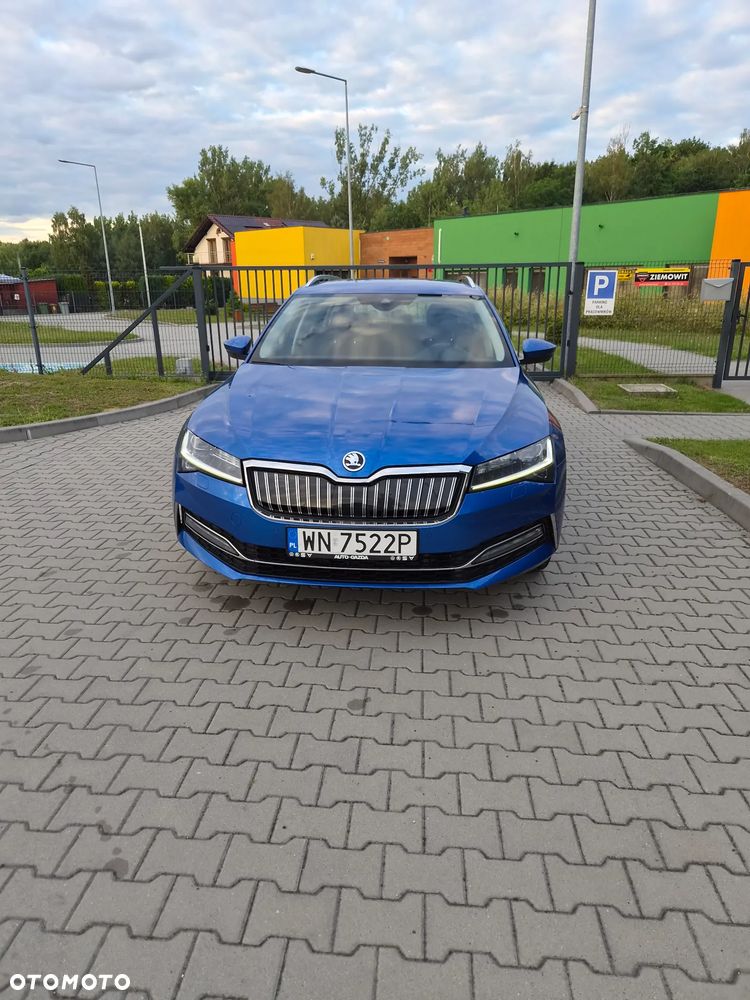 Skoda Superb 1.4 TSI Plug-In Hybrid Ambition DSG - 2