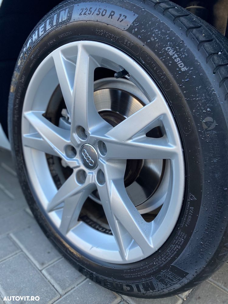 Audi A4 2.0 TDI S tronic Sport - 13