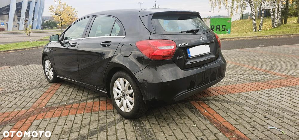 Mercedes-Benz Klasa A 180 7G-DCT - 4