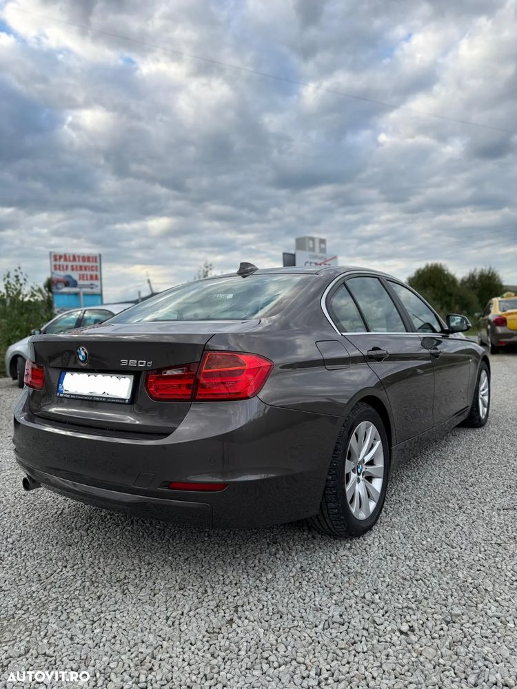 BMW Seria 3 320d Aut. - 5