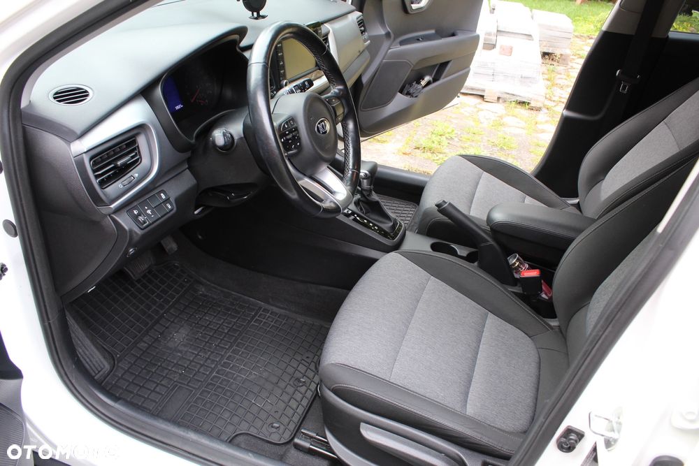 Kia Stonic 1.4 M - 12
