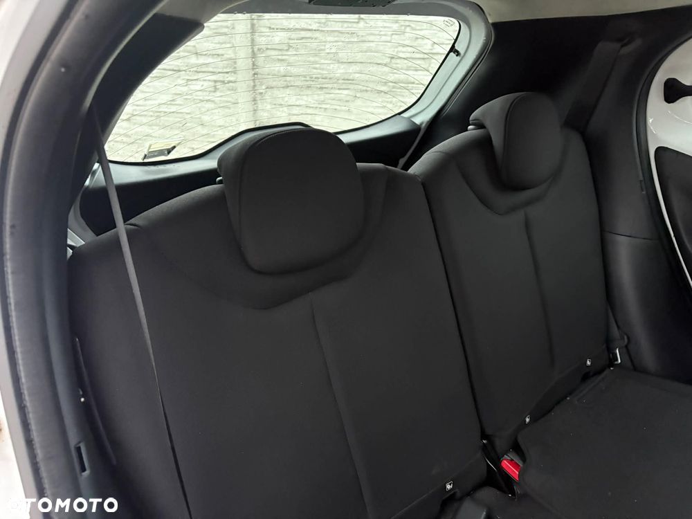 Toyota Aygo X Limited - 13
