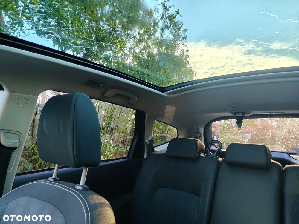 Nissan Qashqai+2 - 6