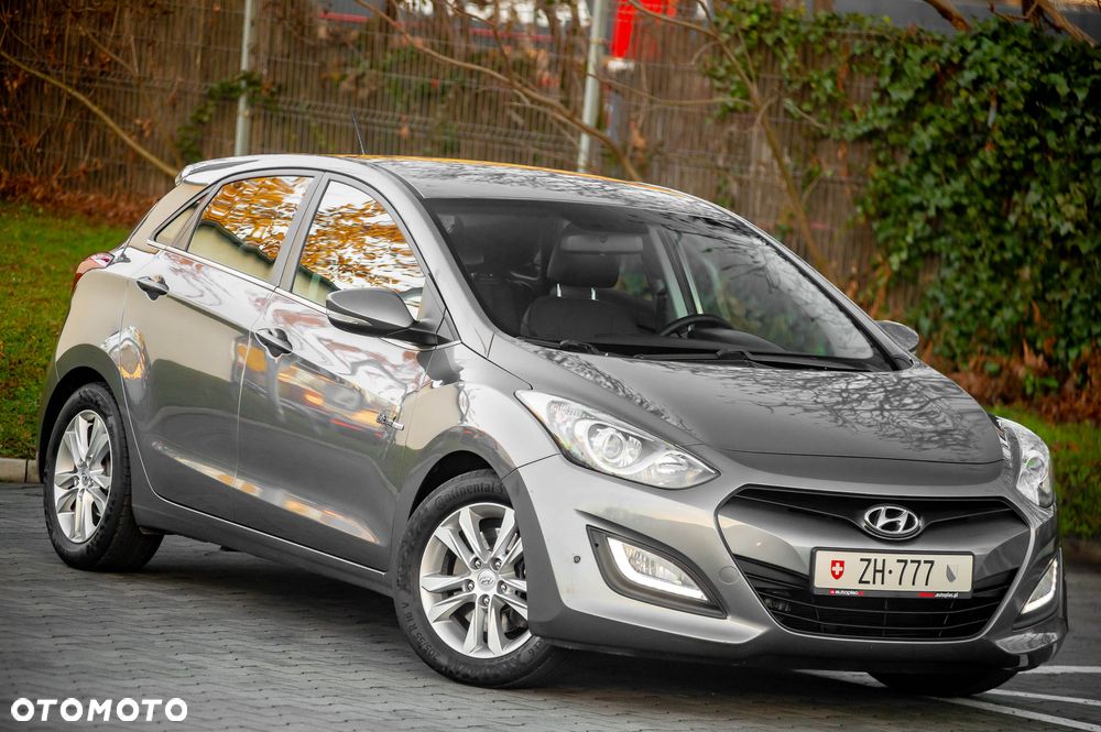 Hyundai i30 blue 1.6 GDI Passion - 2