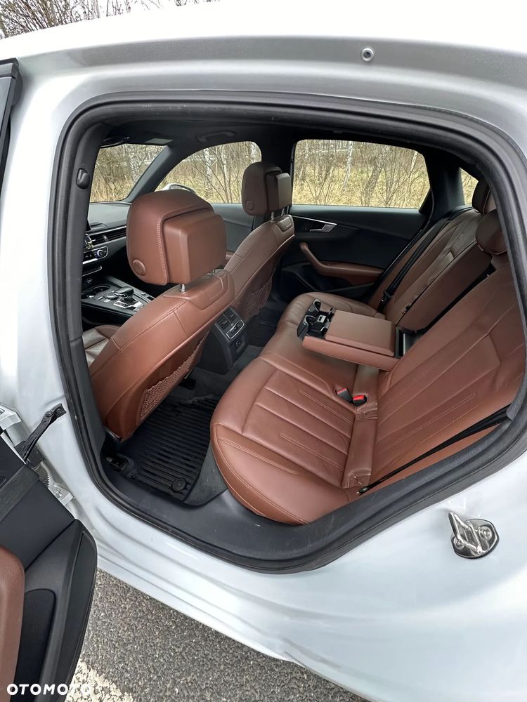 Audi A4 Limousine 2.0 TFSI ultra S tronic - 13