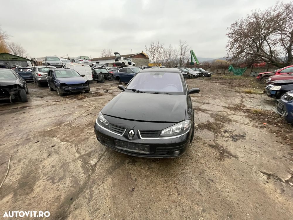 Dezmembrez Renault Laguna II Facelift 2.0 dCi M9R Euro4 110kW 148Hp An 2007 - 2
