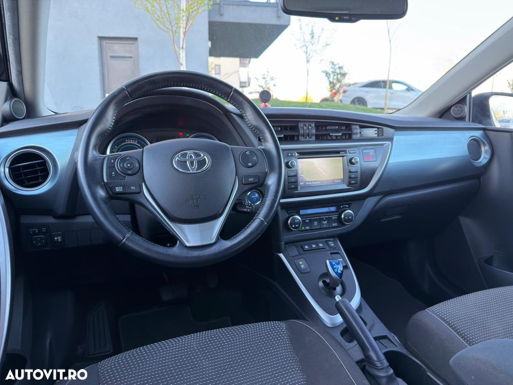 Toyota Auris 1.8 L VVT-i Luna - 13