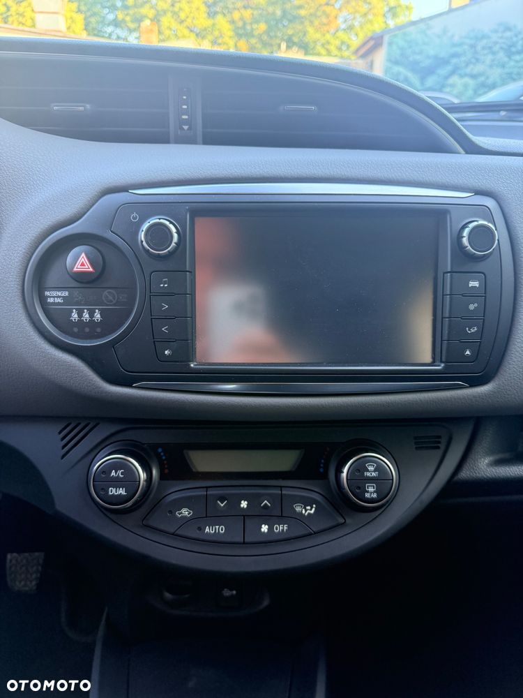 Toyota Yaris 1.33 Premium EU6 - 8