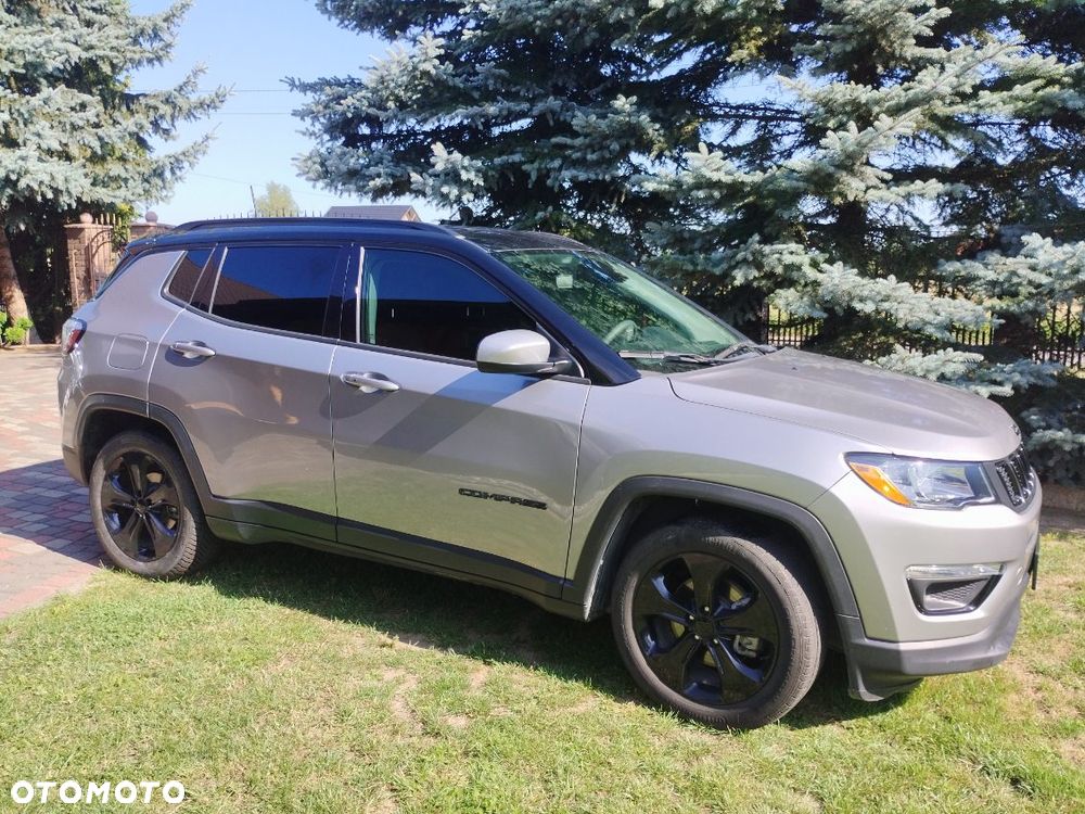 Jeep Compass - 1