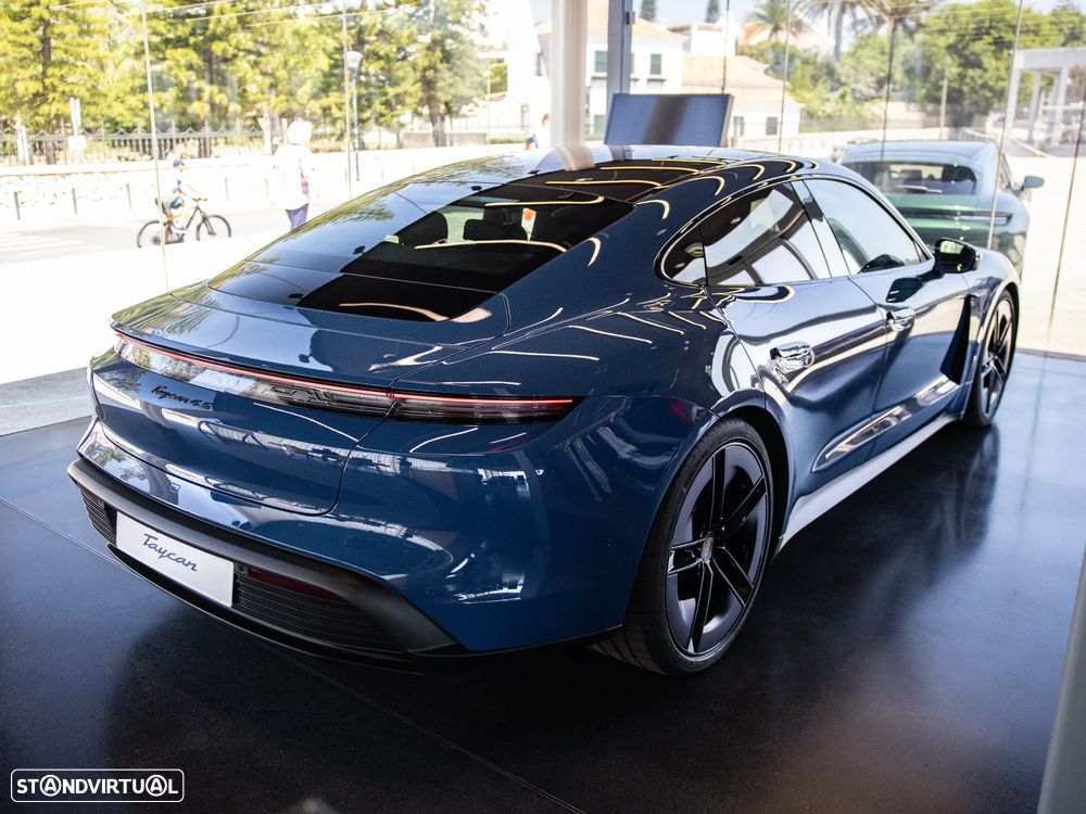 Porsche Taycan - 5