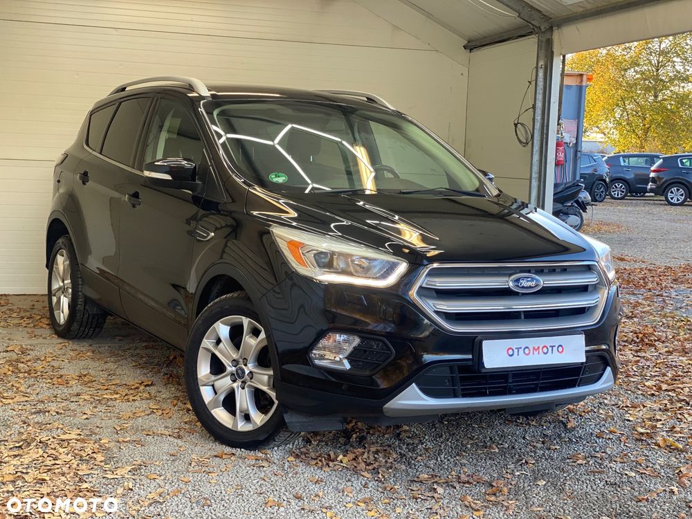 Ford Kuga 2.0 TDCi 2x4 Titanium - 36