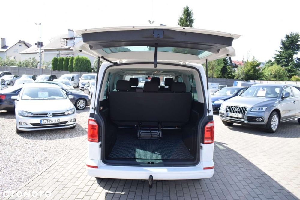 Volkswagen Caravelle - 9