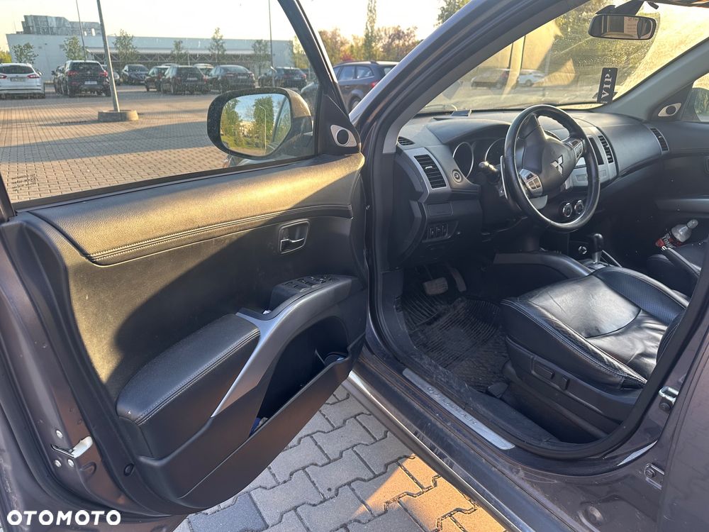 Mitsubishi Outlander 2.0 Intense + NAVI 2WD EU5 CVT - 4
