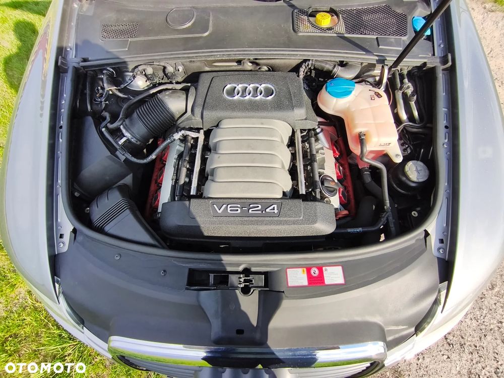 Audi A6 Limousine 2.4 - 3