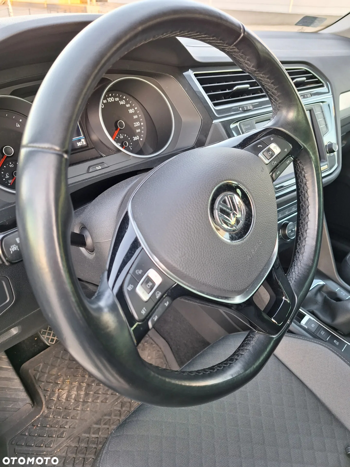 Volkswagen Tiguan 2.0 TDI BMT SCR 4Mot Comfortline - 22