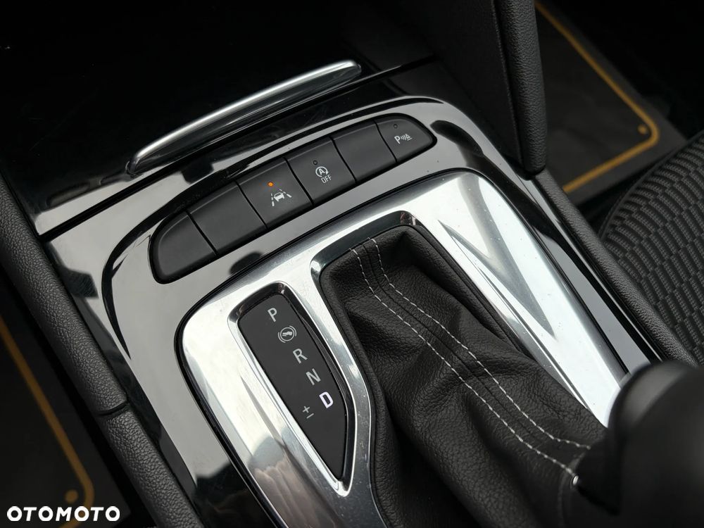 Opel Insignia 1.5 T GPF Innovation S&S - 32