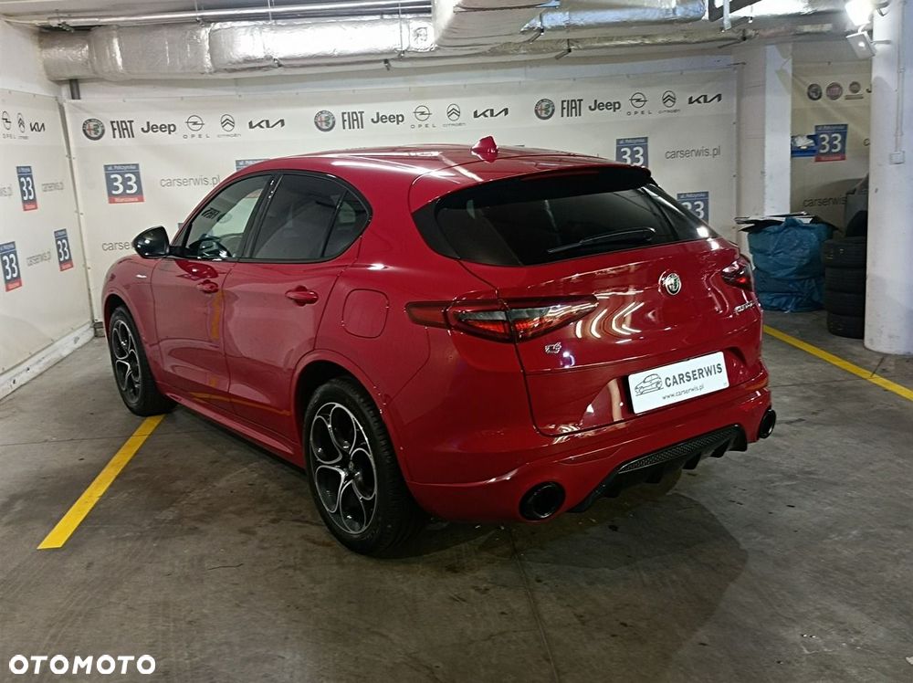 Alfa Romeo Stelvio - 11