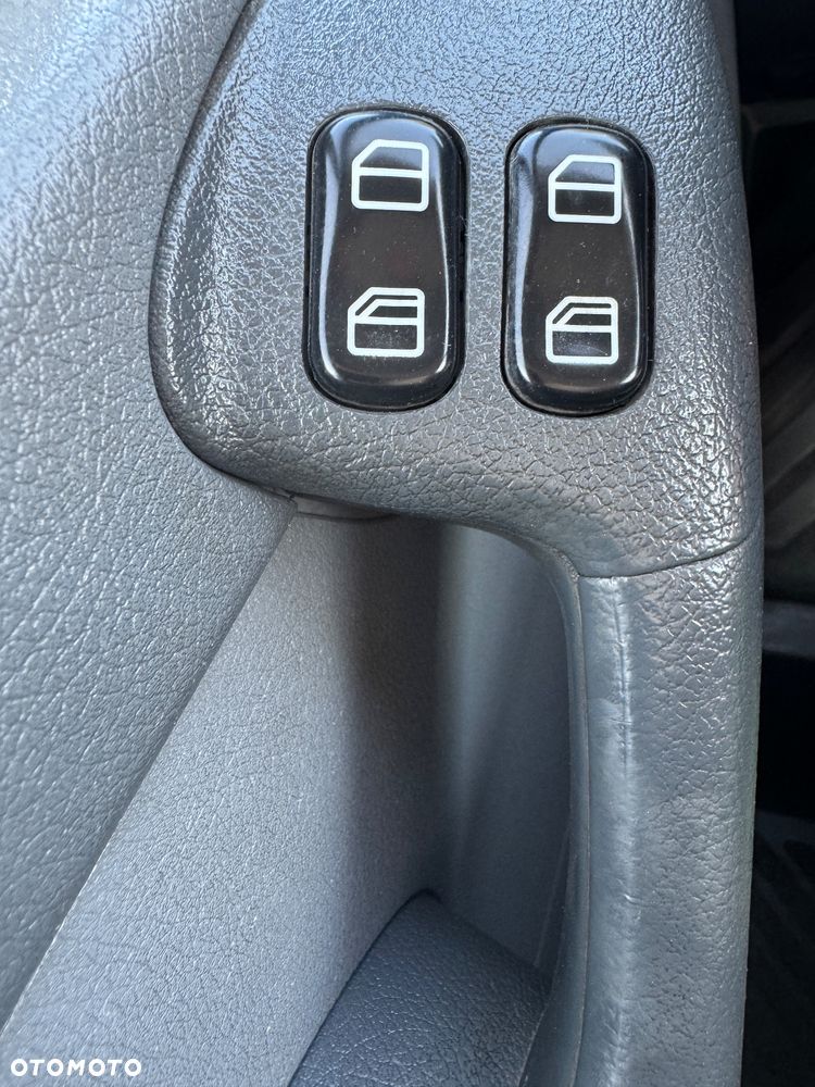 Mercedes-Benz 616 - 5