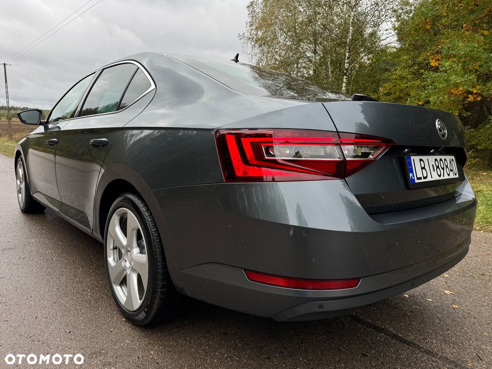 Skoda Superb 1.6 TDI Ambition - 2