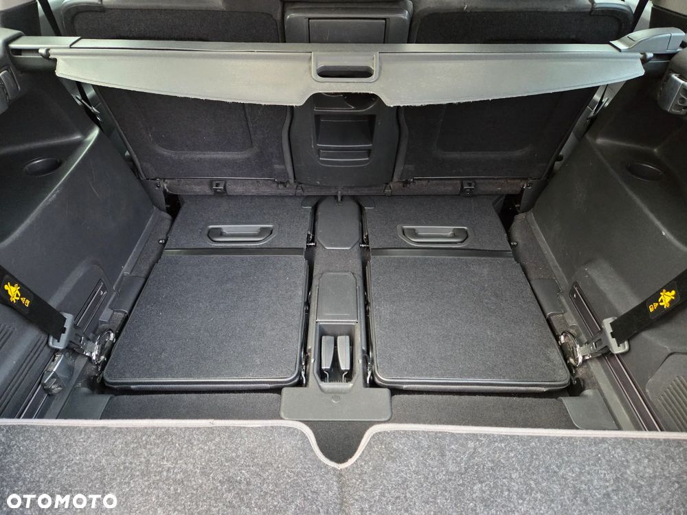 Opel Zafira 1.8 Cosmo Easytronic - 22