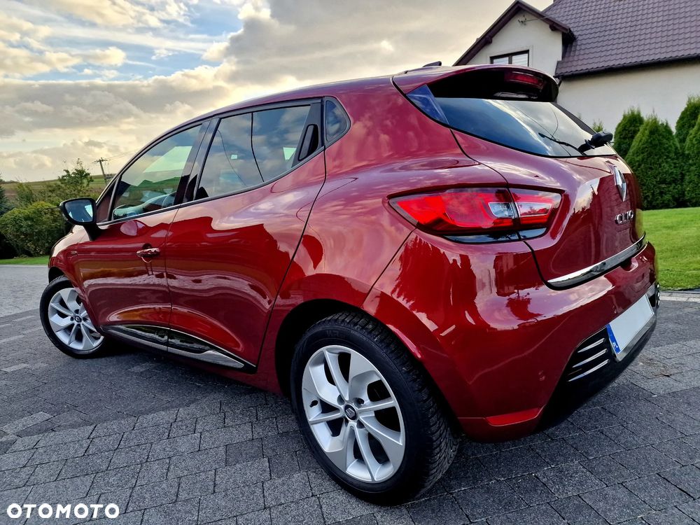 Renault Clio 1.2 16V Limited - 10
