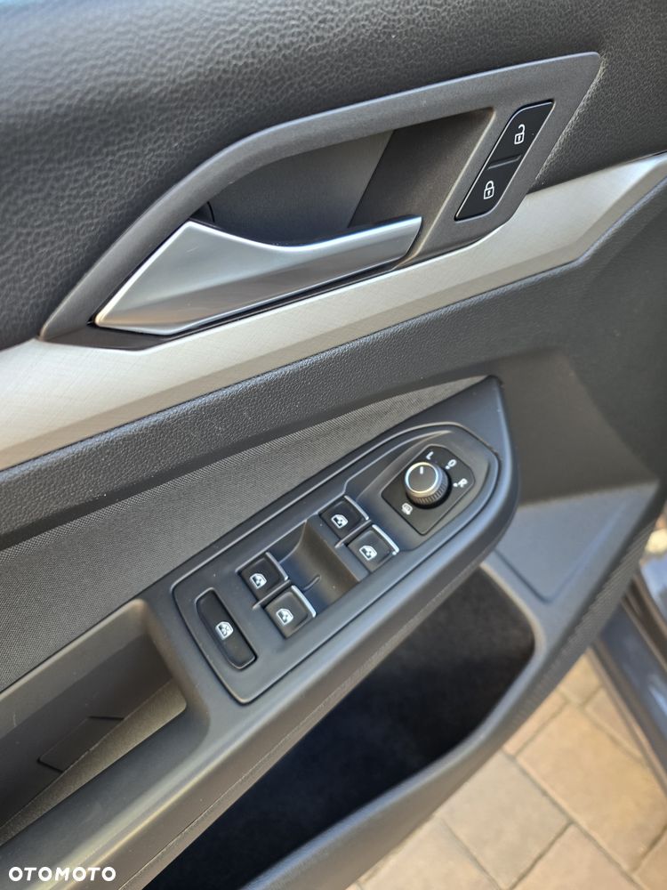 Volkswagen Golf 2.0 TDI SCR DSG Style - 29