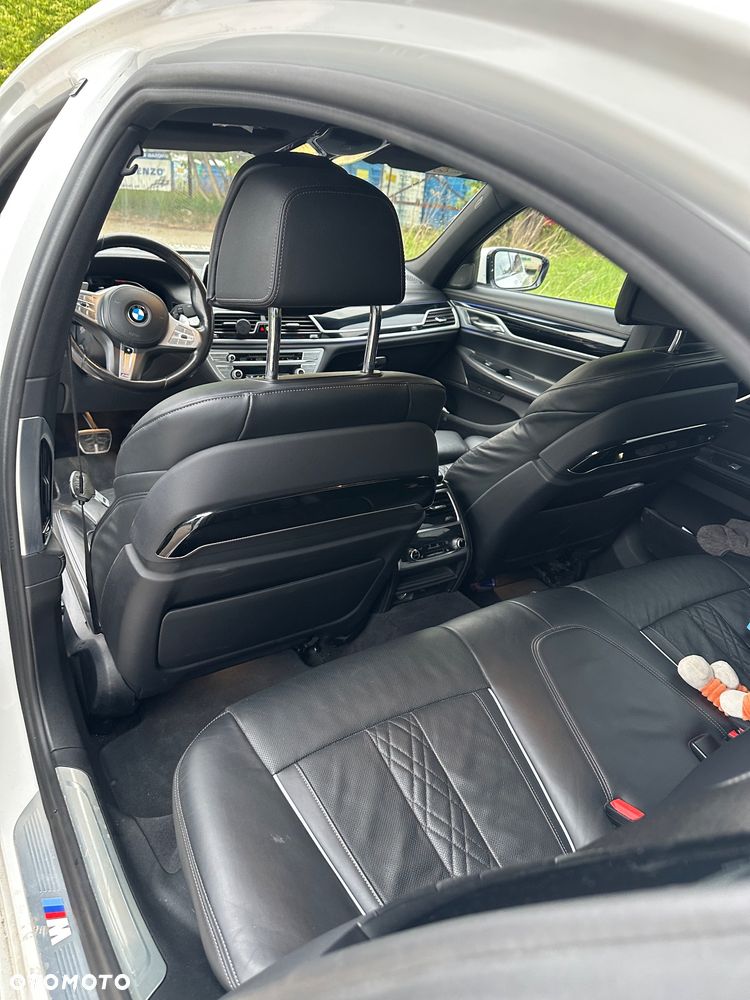 BMW Seria 7 750d xDrive sport - 10