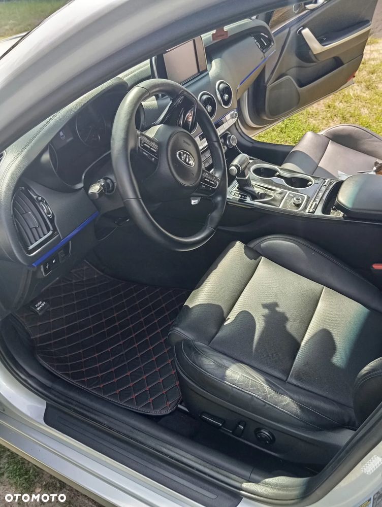 Kia Stinger 2.0 T-GDI GT Line - 10