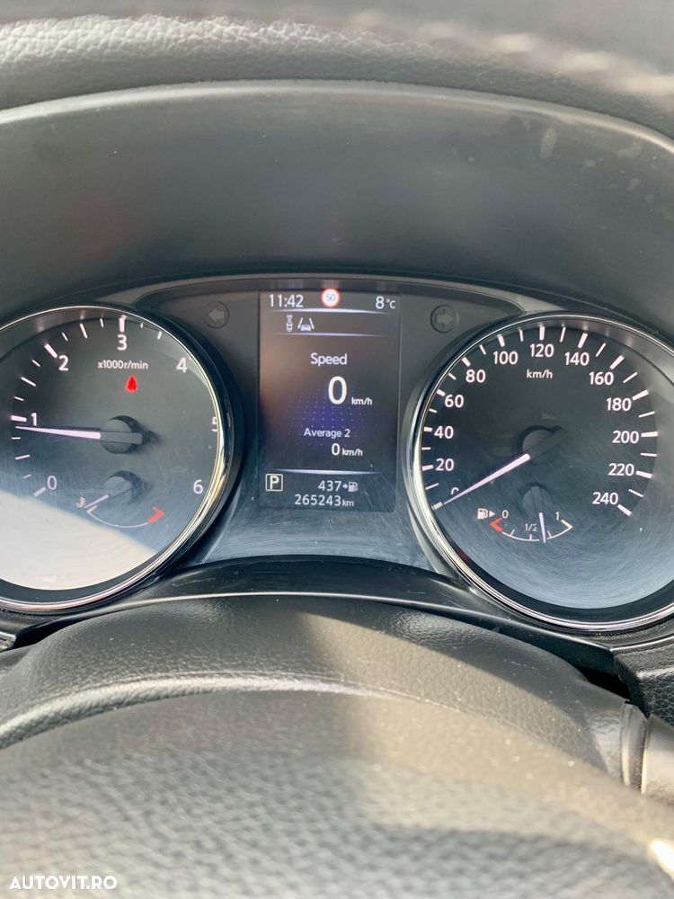 Nissan Qashqai 1.6 DCI Xtronic ACENTA - 9