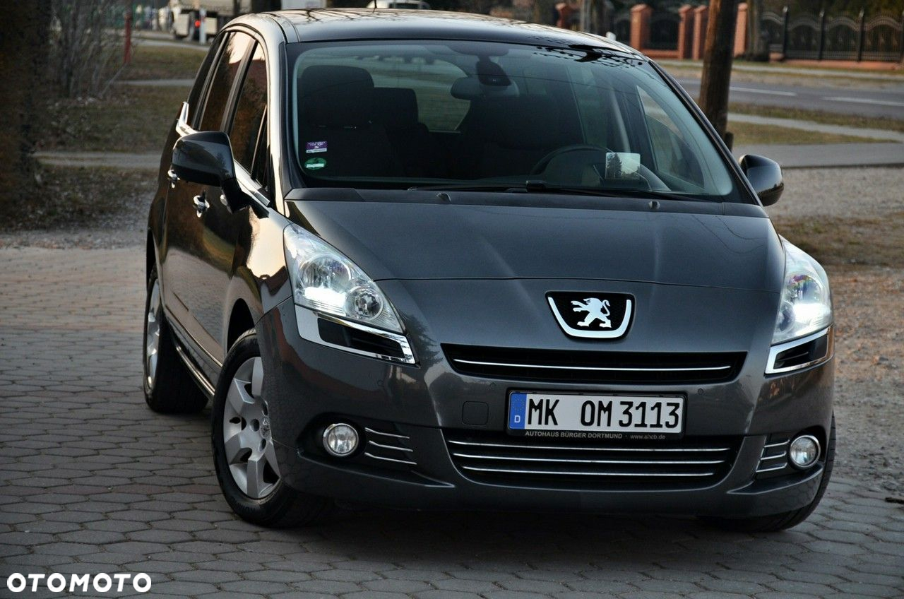 Peugeot 5008 - 3
