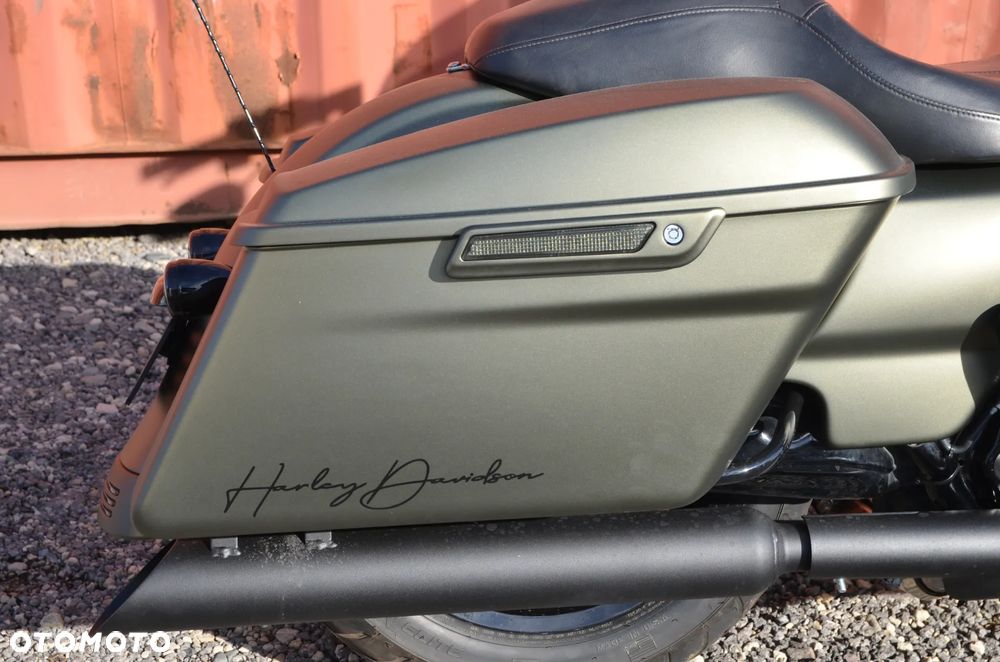 Harley-Davidson Touring Street Glide - 13