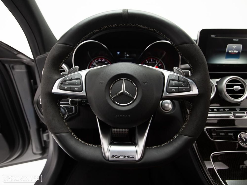 Mercedes-Benz C 63 AMG S - 32