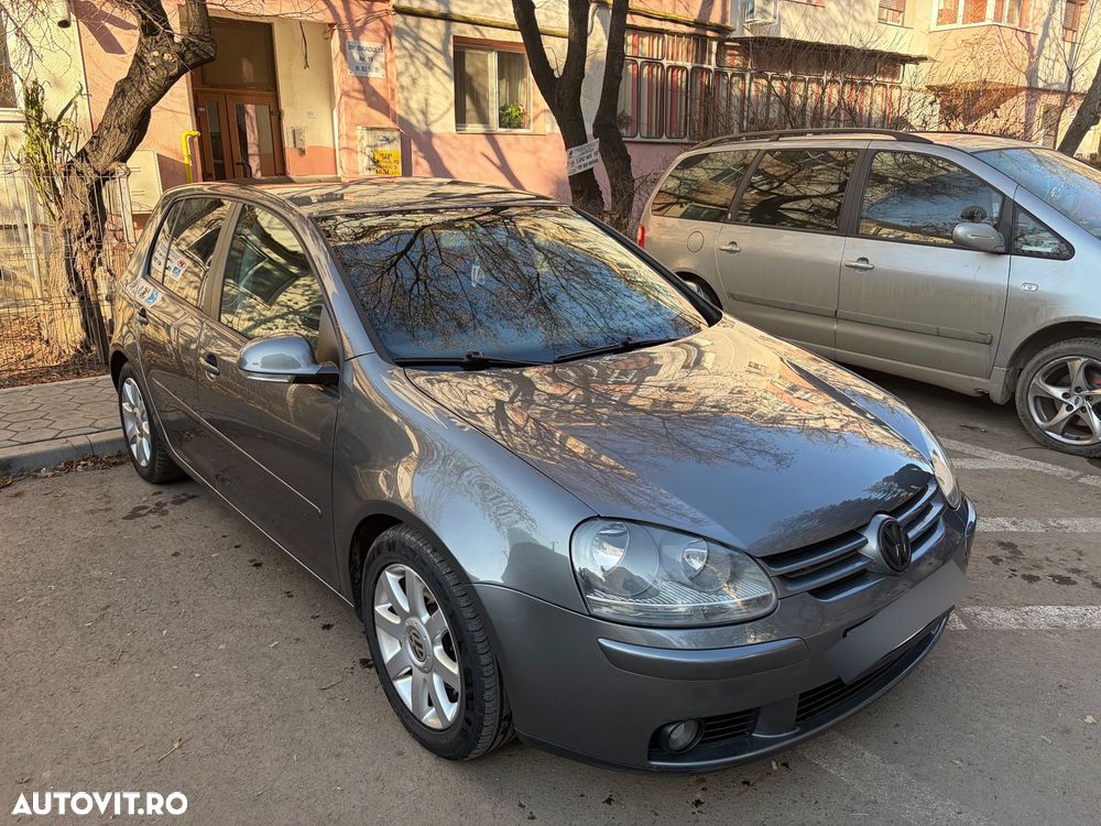 Volkswagen Golf 1.6 FSI Automatik Comfortline - 1