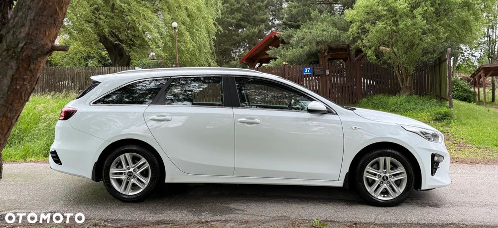 Kia Ceed 1.6 CRDi mHEV L - 6