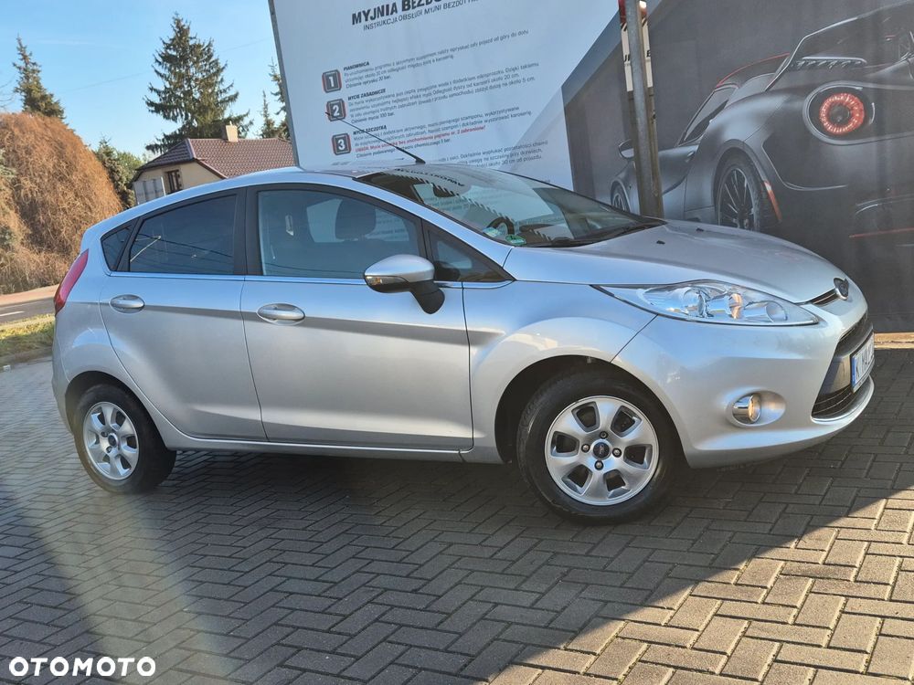 Ford Fiesta 1.4 Titanium - 16
